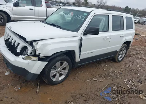 2016 Jeep Patriot Latitude z USA, uszkodzony, nr VIN 1C4NJRFB6GD668307
